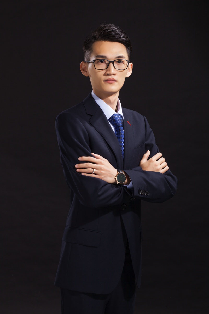 黎斯振律师